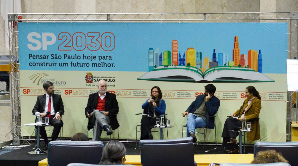 PLANEJAMENTO - Especialistas de diferentes áreas discutiram temas como sustentabilidade e gestão metropolitana Foto: Ricardo Rocha/CMSP