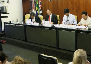 Câmara realiza última audiência sobre o Orçamento 2015 nesta terça